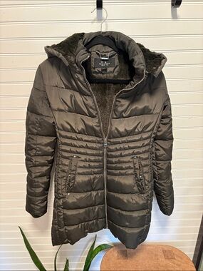 Cozy Hooded Quilted Puffer Coat in Olive Green